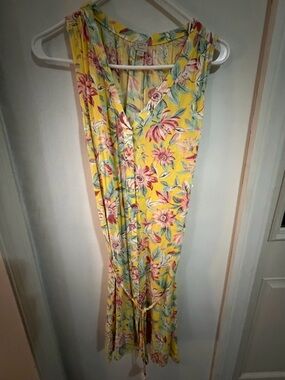 Loft Beach size large yellow floral spring summer dress with waist tie 💛